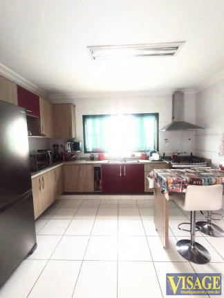 Imagem Casa de Condomínio com 4 Quartos à Venda, 375 m² em Cond. Jardim Coleginho - Jacareí Imagem Casa de Condomínio com 4 Quartos à Venda, 375 m² em Cond. Jardim Coleginho - Jacareí