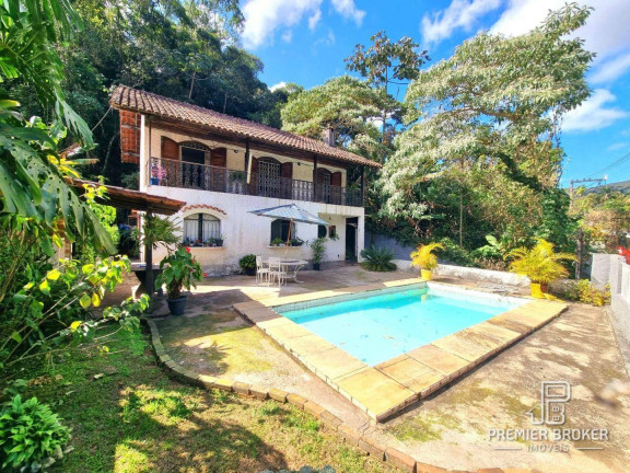 Casa com 4 Quartos à Venda, 230 m² em Bom Retiro - Teresópolis