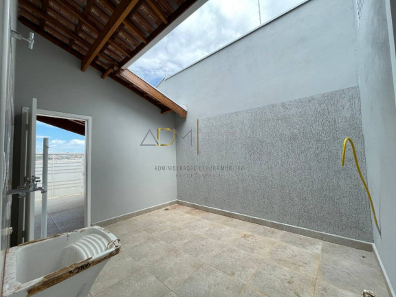 Imagem Casa com 3 Quartos à Venda, 152 m² em Jardim Regina - Botucatu