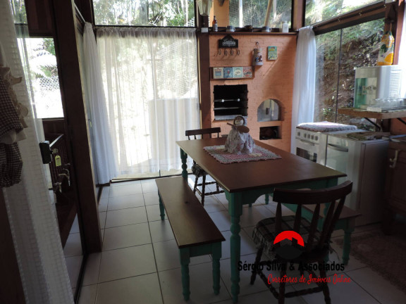 Imagem Casa com 3 Quartos à Venda, 1 m² em Campos Do Jordão