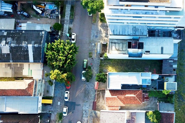 Imagem Terreno à Venda, 220 m² em Santana - Porto Alegre