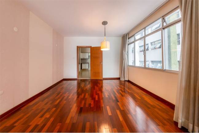 Imagem Imóvel com 3 Quartos à Venda, em Higienópolis - São Paulo Imagem Imóvel com 3 Quartos à Venda, em Higienópolis - São Paulo