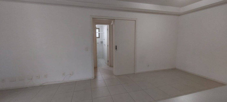 Imagem Apartamento com 2 Quartos à Venda, 71 m² em Centro - Florianópolis Imagem Apartamento com 2 Quartos à Venda, 71 m² em Centro - Florianópolis