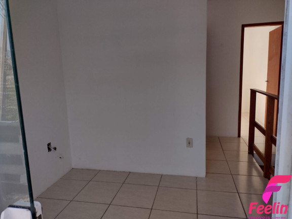 Imagem Casa com 2 Quartos à Venda, 120 m² em Rio Tavares - Florianópolis