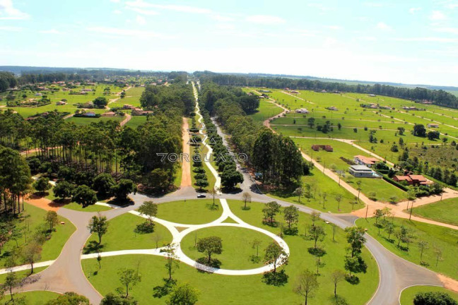 Imagem Terreno à Venda, 450 m² em Centro - águas De Santa Bárbara Imagem Terreno à Venda, 450 m² em Centro - águas De Santa Bárbara