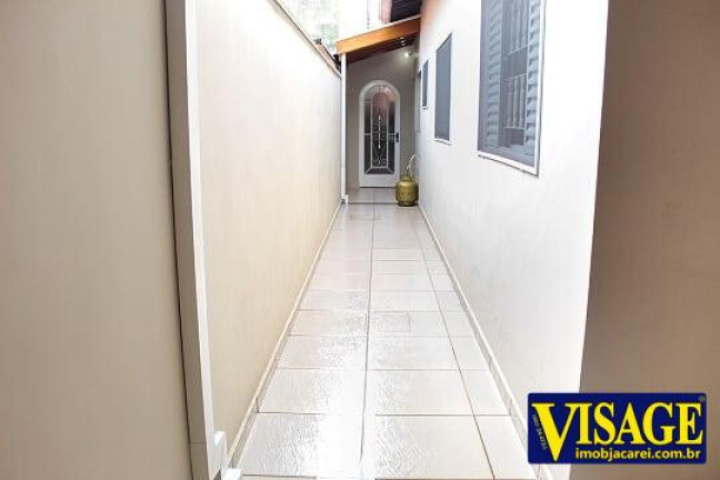Imagem Casa com 2 Quartos à Venda,  em Jd. St. Marina - Jacareí