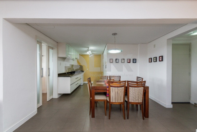 Imagem Imóvel com 2 Quartos à Venda, 174 m² em Chácara Das Pedras - Porto Alegre Imagem Imóvel com 2 Quartos à Venda, 174 m² em Chácara Das Pedras - Porto Alegre