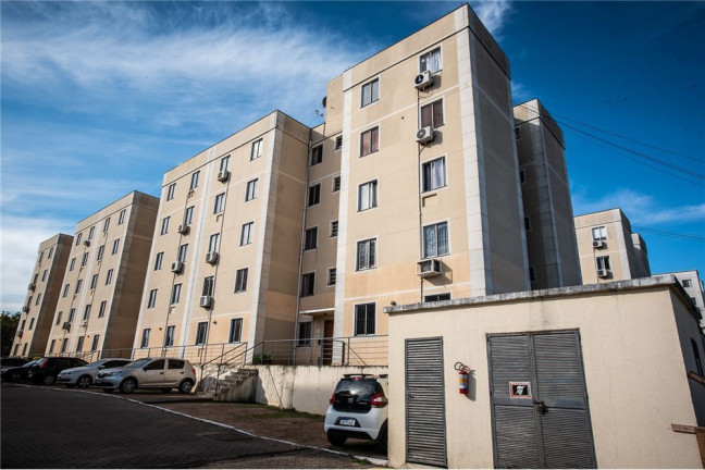 Imóvel com 2 Quartos à Venda,  em Jardim Leopoldina - Porto Alegre
