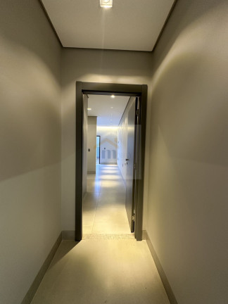 Imagem Casa com 3 Quartos à Venda, 220 m² em Setor Garavelo - Aparecida De Goiânia