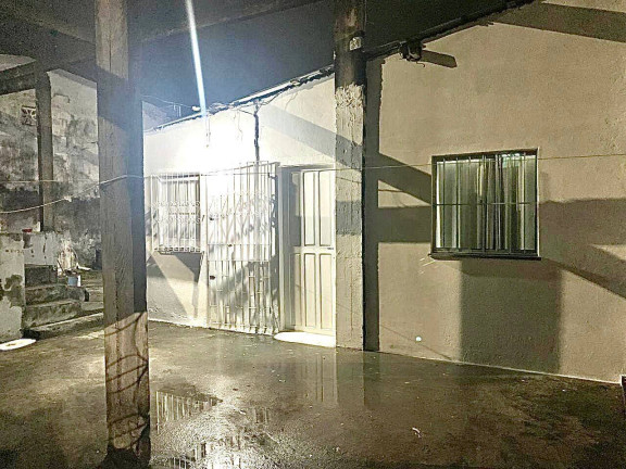 Imagem Casa com 3 Quartos para Alugar,  em Colonia Terra Nova - Manaus