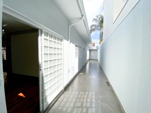 Imagem Casa com 4 Quartos à Venda, 260 m² em São José - Franca Imagem Casa com 4 Quartos à Venda, 260 m² em São José - Franca