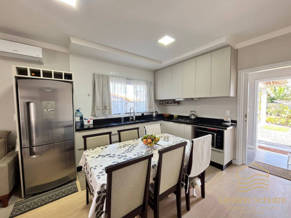 Imagem Casa com 3 Quartos à Venda, 600 m² em Salinas - Balneário Barra Do Sul Imagem Casa com 3 Quartos à Venda, 600 m² em Salinas - Balneário Barra Do Sul