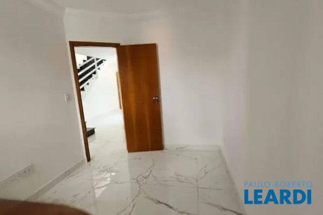 Imagem Cobertura com 2 Quartos para Alugar, 85 m² em Vila Assunção - Santo André