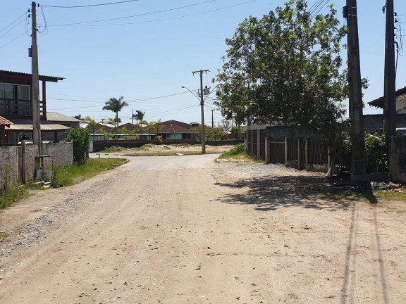 Imagem Casa com 2 Quartos à Venda, 180 m² em Centro - Balneário Barra Do Sul Imagem Casa com 2 Quartos à Venda, 180 m² em Centro - Balneário Barra Do Sul