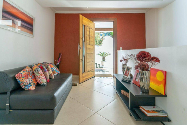 Imagem Casa com 3 Quartos à Venda, 280 m² em Itaipu - Niterói
