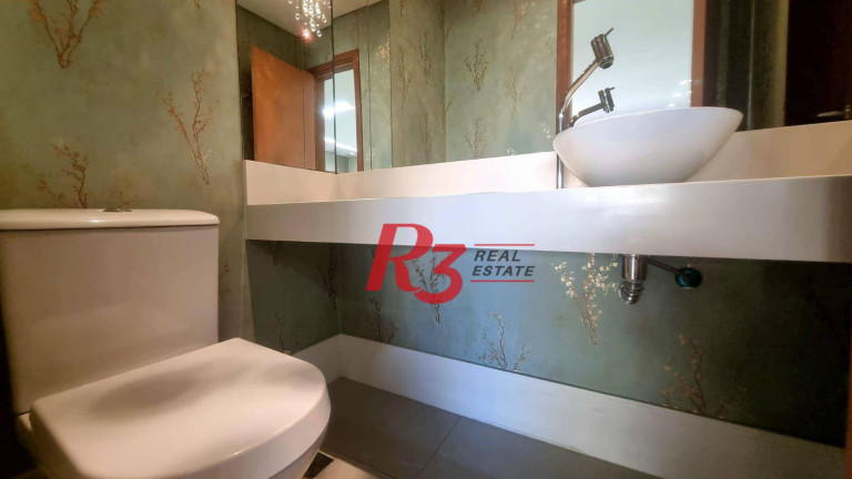 Imagem Apartamento com 3 Quartos para Alugar, 178 m² em Gonzaga - Santos
