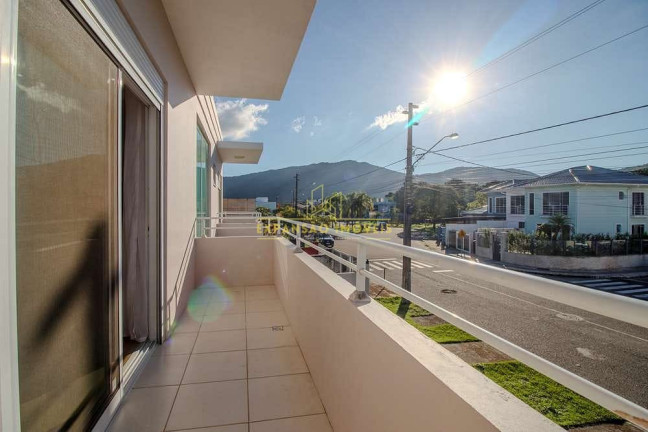Imagem Casa com 4 Quartos à Venda, 260 m² em São João Do Rio Vermelho - Florianópolis