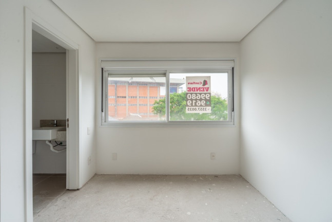Imagem Apartamento com 3 Quartos à Venda, 76 m² em São João - Porto Alegre