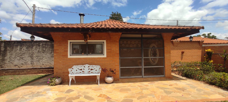 Imagem Chácara com 5 Quartos à Venda, 3 m² em Cercadinho - Alambari