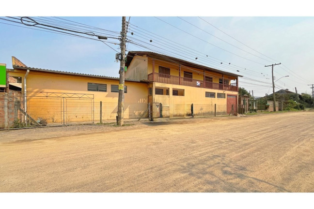 Imagem Casa com 3 Quartos à Venda, 368 m² em Ponta Grossa - Porto Alegre