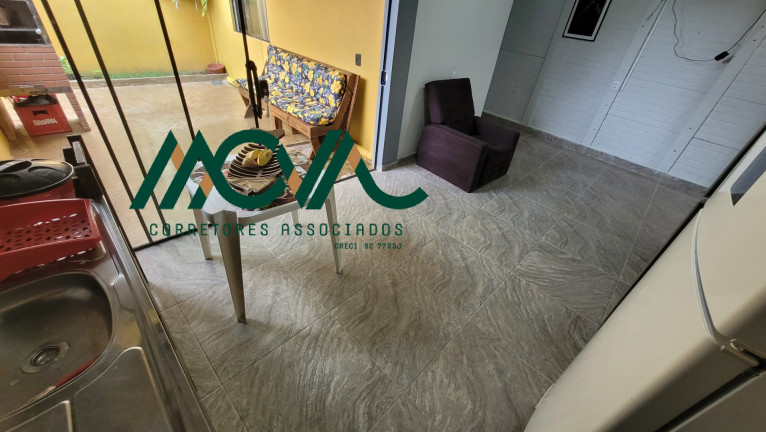 Imagem Casa com 3 Quartos à Venda, 77 m² em Cambijú - Itapoá