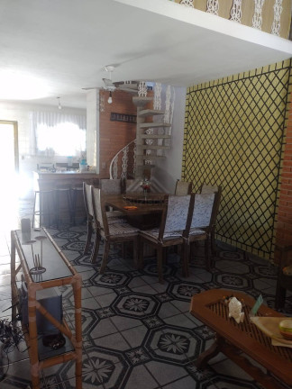 Imagem Casa com 4 Quartos à Venda, 291 m² em Jardim Santa Terezinha - Itanhaém Imagem Casa com 4 Quartos à Venda, 291 m² em Jardim Santa Terezinha - Itanhaém