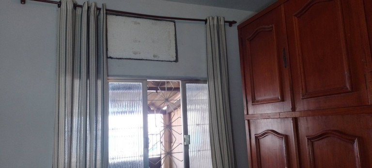 Imagem Casa com 2 Quartos à Venda, 140 m² em Ramos - Rio De Janeiro