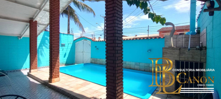 Casa com 4 Quartos à Venda,  em Bopiranga - Itanhaém