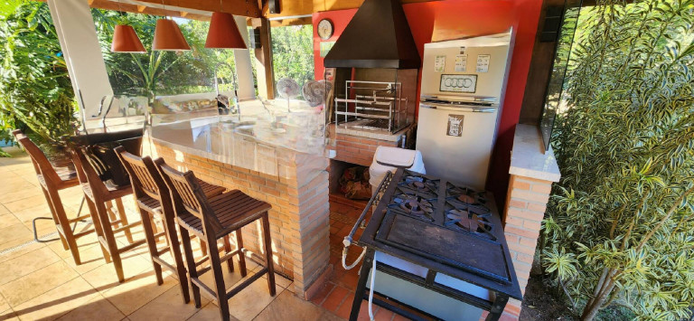Imagem Casa com 4 Quartos à Venda, 500 m² em Vila Petrópolis - Atibaia Imagem Casa com 4 Quartos à Venda, 500 m² em Vila Petrópolis - Atibaia