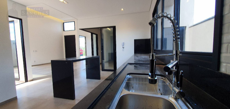 Imagem Casa de Condomínio com 3 Quartos à Venda, 300 m² em Villa De Leon - Piratininga
