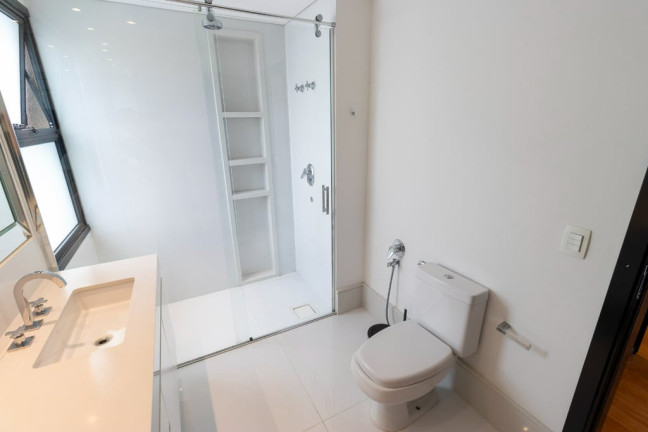 Imagem Apartamento com 2 Quartos à Venda, 171 m² em Moema - São Paulo Imagem Apartamento com 2 Quartos à Venda, 171 m² em Moema - São Paulo