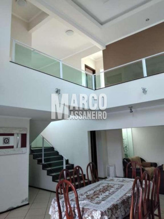 Imagem Casa com 4 Quartos à Venda, 100 m² em Costeira - Balneário Barra Do Sul Imagem Casa com 4 Quartos à Venda, 100 m² em Costeira - Balneário Barra Do Sul