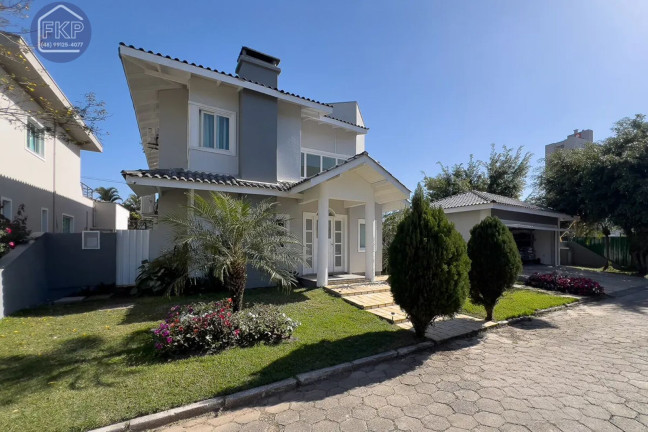 Imagem Casa com 6 Quartos à Venda, 317 m² em Dom Bosco - Itajaí Imagem Casa com 6 Quartos à Venda, 317 m² em Dom Bosco - Itajaí