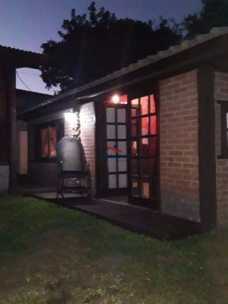 Imagem Casa com 2 Quartos à Venda, 283 m² em São João Do Rio Vermelho - Florianópolis