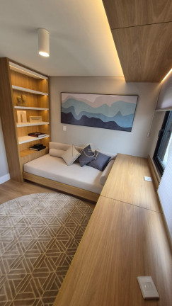 Imagem Sobrado com 4 Quartos à Venda, 175 m² em Xaxim - Curitiba Imagem Sobrado com 4 Quartos à Venda, 175 m² em Xaxim - Curitiba