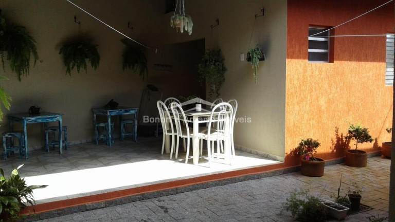 Imagem Casa com 3 Quartos à Venda, 267 m² em Vila São Sebastião - Valinhos Imagem Casa com 3 Quartos à Venda, 267 m² em Vila São Sebastião - Valinhos