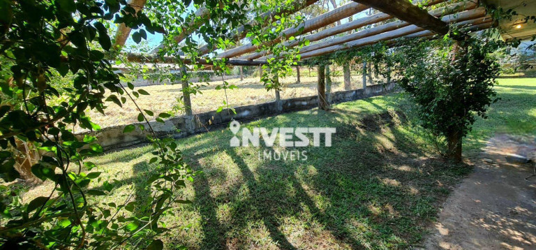 Chácara com 4 Quartos à Venda, 1.200 m² em Condomínio De Chácaras Countryville - Hidrolândia