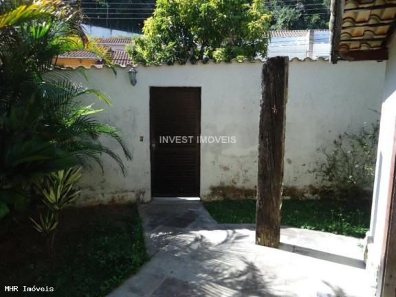 Imagem Casa com 3 Quartos à Venda, 480 m² em Bom Pastor - Juiz De Fora Imagem Casa com 3 Quartos à Venda, 480 m² em Bom Pastor - Juiz De Fora