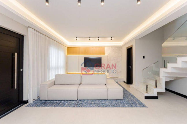 Sobrado com 3 Quartos à Venda, 220 m² em Santa Felicidade - Curitiba