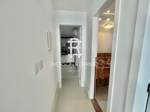 Imagem Casa com 3 Quartos à Venda, 267 m² em Capim Macio - Natal