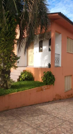 Imagem Casa com 3 Quartos à Venda, 240 m² em Camobi - - Santa Maria
