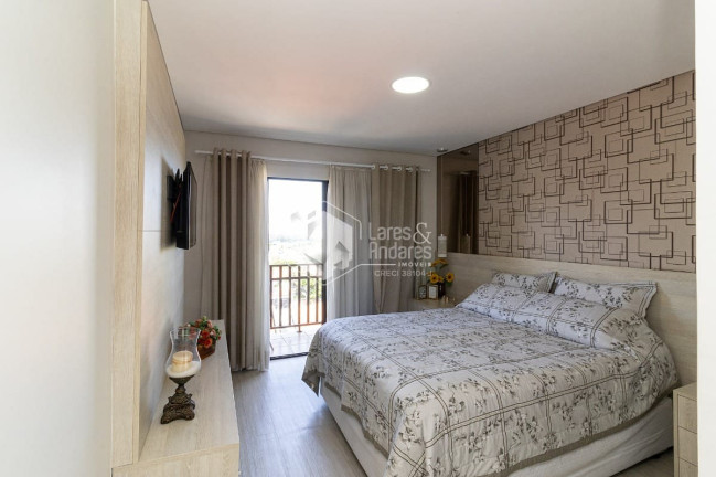Imagem Casa com 3 Quartos à Venda, 231 m² em Parque São Domingos - São Paulo