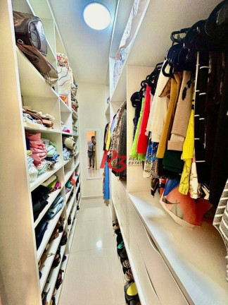 Imagem Apartamento com 2 Quartos à Venda, 108 m² em Gonzaga - Santos