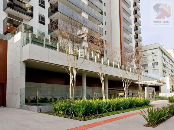 Apartamento com 2 Quartos à Venda, 108 m² em Centro - Florianópolis