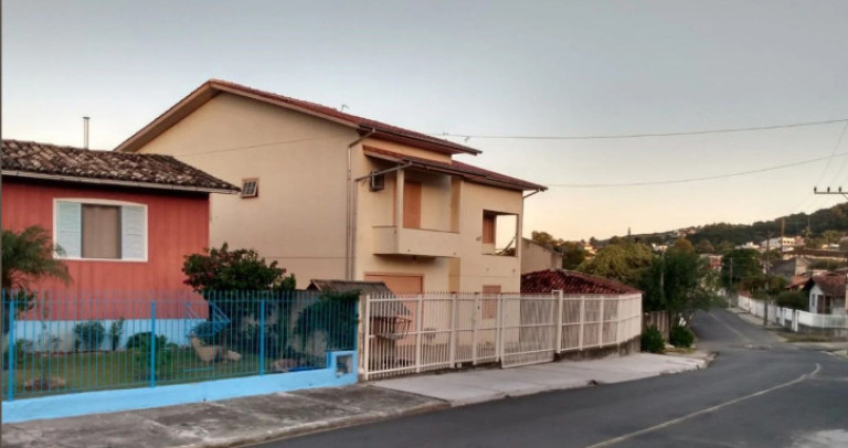 Imagem Casa com 3 Quartos à Venda, 144 m² em Próspera - Criciúma