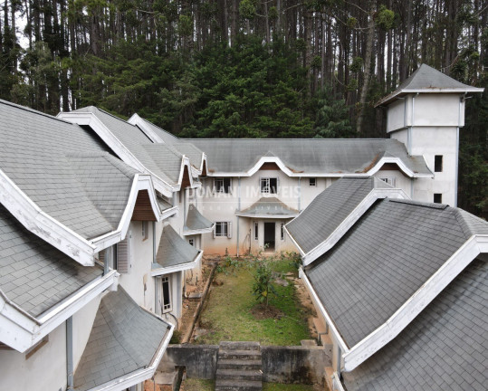 Imagem Imóvel com 30 Quartos à Venda, 1.600 m² em Região Do Jardim Do Embaixador - Campos Do Jordão Imagem Imóvel com 30 Quartos à Venda, 1.600 m² em Região Do Jardim Do Embaixador - Campos Do Jordão