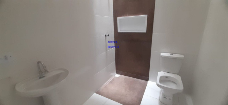 Imagem Sobrado com 3 Quartos à Venda, 72 m² em Ganchinho - Curitiba