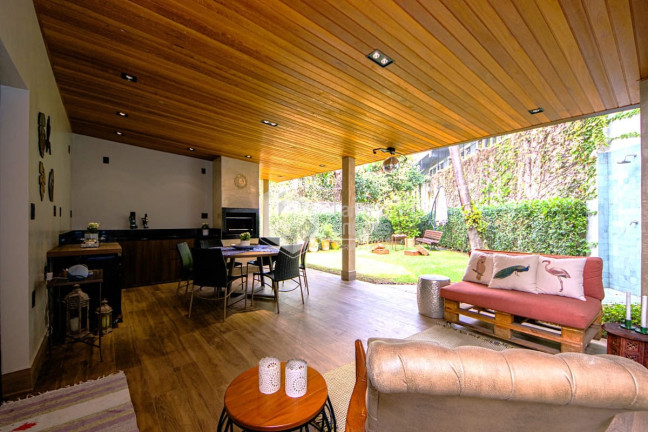 Imagem Casa com 4 Quartos à Venda, 289 m² em Pinheiros - São Paulo Imagem Casa com 4 Quartos à Venda, 289 m² em Pinheiros - São Paulo