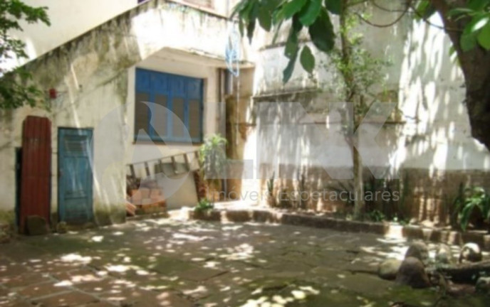 Imagem Casa com 2 Quartos à Venda, 230 m² em Petrópolis - Porto Alegre