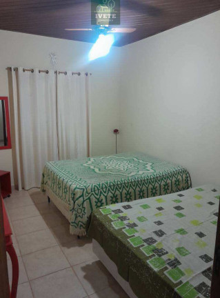 Imagem Casa com 4 Quartos à Venda, 3.000 m² Imagem Casa com 4 Quartos à Venda, 3.000 m²